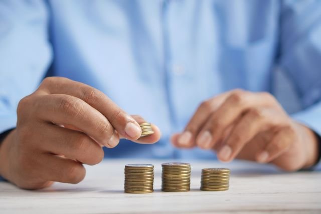 Financial Wellbeing: A Ugandan Guide to Money, Peace of Mind, and the Future